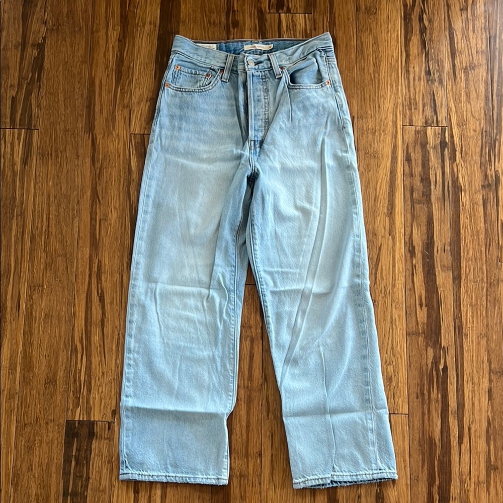 Levi's Blue Straight Leg Jeans Classic Style